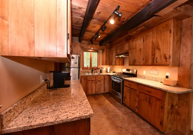 Photo 4 of Single family home for sale at 2 Little Loop Rd, Madison, NH 03849 | MLS# 5103787 | Listing updated on 2026-09-09