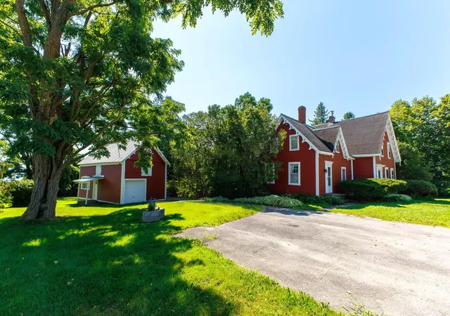 Photo 1 of Single family home for sale at 1402 Alburg Springs Rd, Alburgh, VT 05440 | MLS# 5103795 | Listing updated on 2026-09-17
