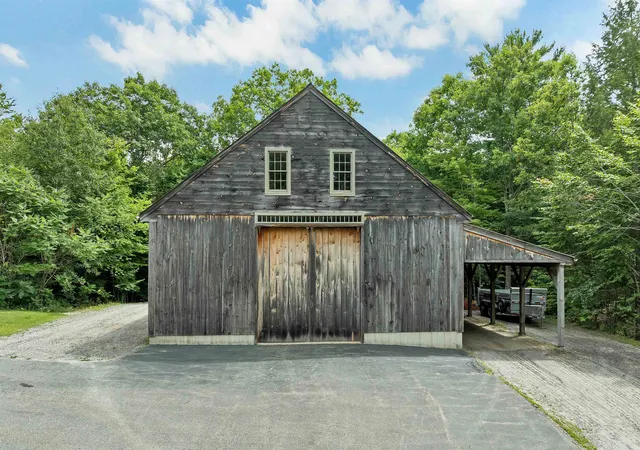 3rd image of 35 Moose Point Dr, Dunbarton, NH 03046 | MLS# 5103803