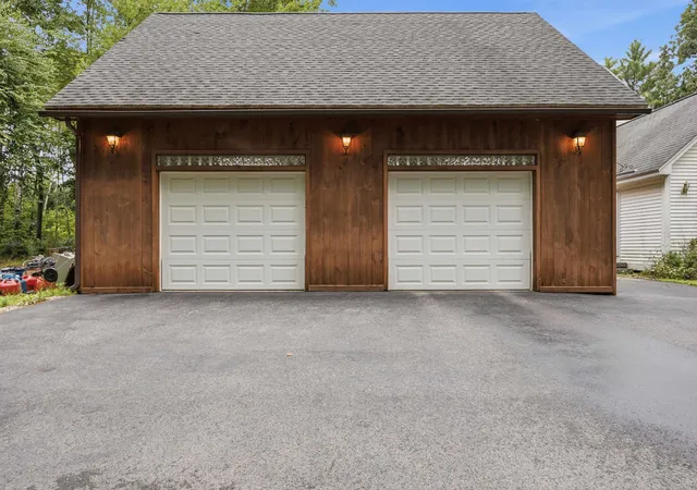 Photo 4 of Single family home for sale at 83 Ferson Rd, Francestown, NH 03043 | MLS# 5103810 | Listing updated on 2026-08-06