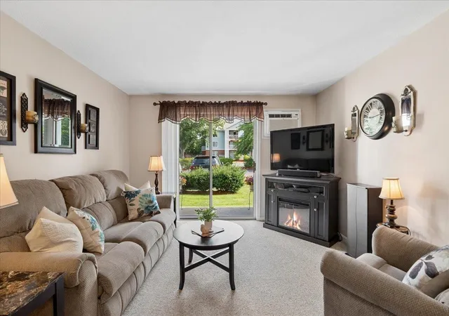 2nd image of 5 Timberwood Dr #104, Goffstown, NH 03045 | MLS# 5103818