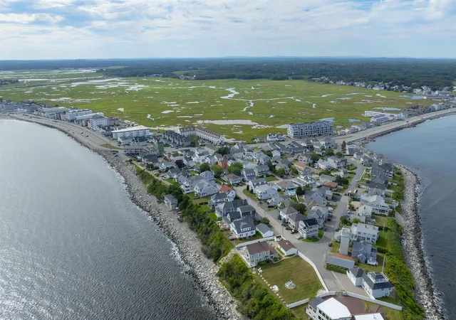 Photo 3 of Single family home for sale at 23 Boar's Head Ter, Hampton, NH 03842 | MLS# 5103822 | Listing updated on 2026-09-18