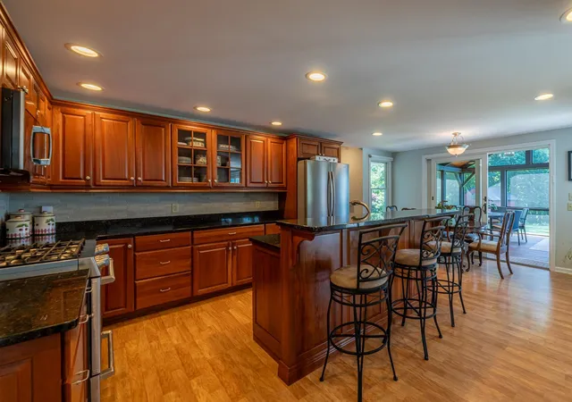 Photo 4 of Single family home for sale at 84 Overlook Rd, Dorset, VT 05253 | MLS# 5103836 | Listing updated on 2026-09-09
