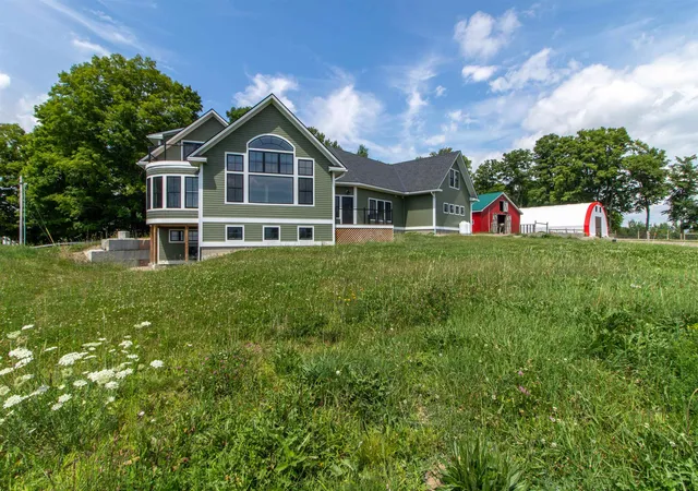 Photo 3 of Single family home for sale at 627 Old Coach Rd, Lyndonville, VT 05851 | MLS# 5103840 | Listing updated on 2026-08-07