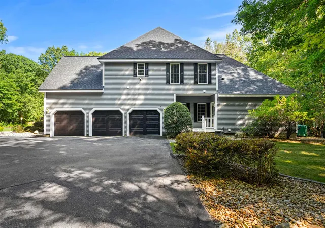 4th image of 6 Evergreen Dr, Plaistow, NH 03865 | MLS# 5103855