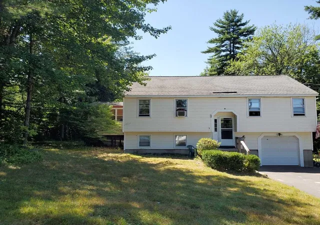 1st image of 22 Ellen Ln, Bristol, NH 03222 | MLS# 5103857