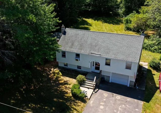 3rd image of 22 Ellen Ln, Bristol, NH 03222 | MLS# 5103857