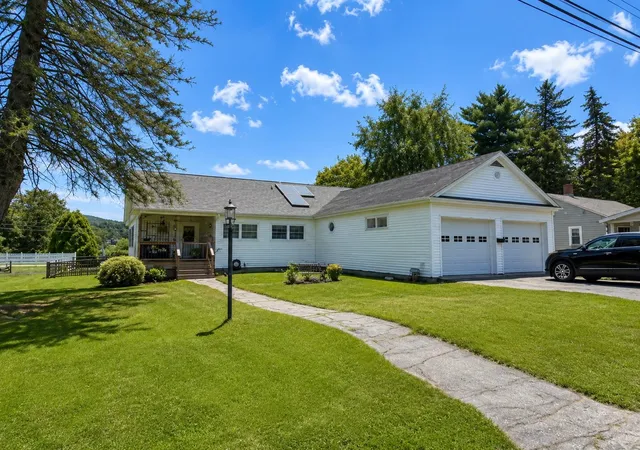 Photo 1 of Single family home for sale at 466 Norway St, Berlin, NH 03570 | MLS# 5103868 | Listing updated on 2026-09-16