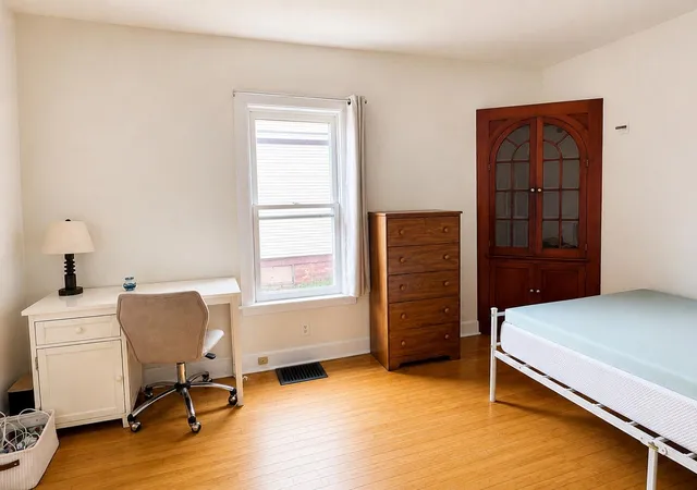 Photo 3 of Single family home for sale at 26 Isham St, Burlington, VT 05401 | MLS# 5103878 | Listing updated on 2026-09-30
