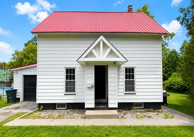 Single family home for sale at 112 Harrison Ave, Saint Johnsbury, VT 05819 | MLS# 5103904