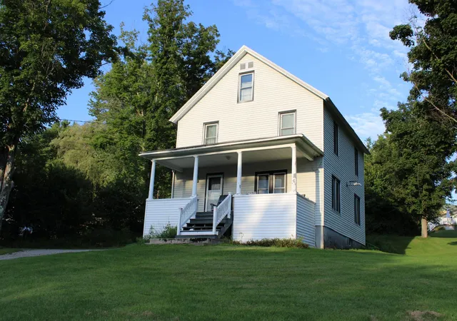 Single family home for sale at 96 Prospect St, Wallingford, VT 05773 | MLS# 5103919