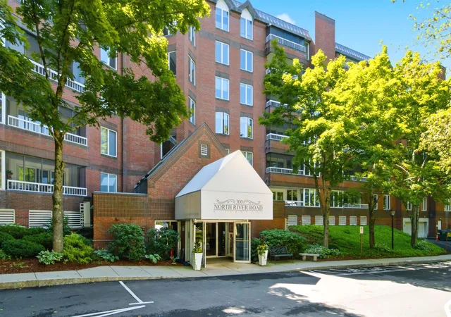 Photo 1 of Sale Pending at 300 River Rd #111, Manchester, NH 03104 | MLS# 5103929 | Listing updated on 2026-08-17