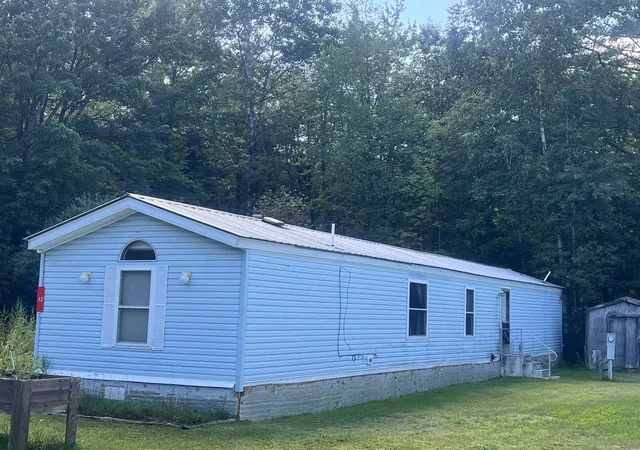2nd image of 12 Emerald Ridge Rd #12, Newport, NH 03773 | MLS# 5103963