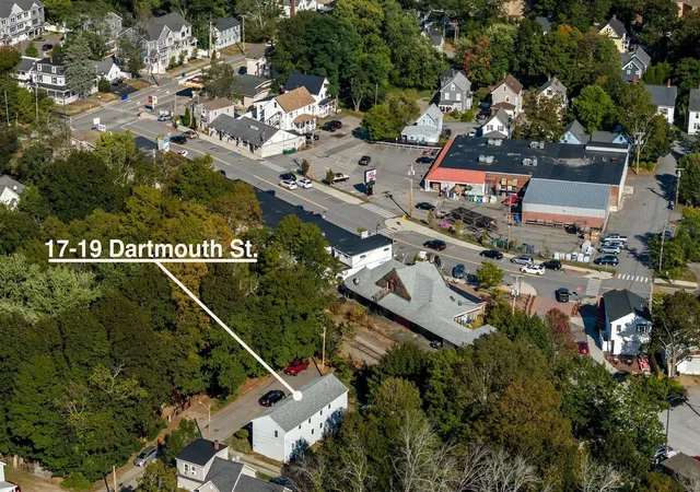 Photo 3 of Townhouse for sale at 17-19 Dartmouth St, Exeter, NH 03833 | MLS# 5103964 | Listing updated on 2026-10-08
