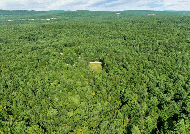 3rd image of 48 Stoneview Rd, Ossipee, NH 03864 | MLS# 5103975