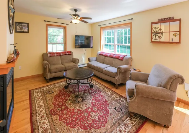 Photo 4 of Single family home for sale at 164 Pine View Ln, Proctorsville, VT 05153 | MLS# 5103999 | Listing updated on 2026-09-29
