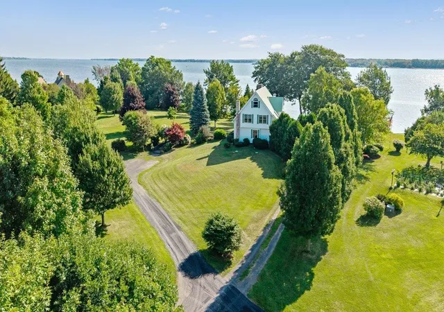 Photo 2 of Single family home for sale at 50 Wagner Pt, Alburgh, VT 05440 | MLS# 5104012 | Listing updated on 2026-09-03