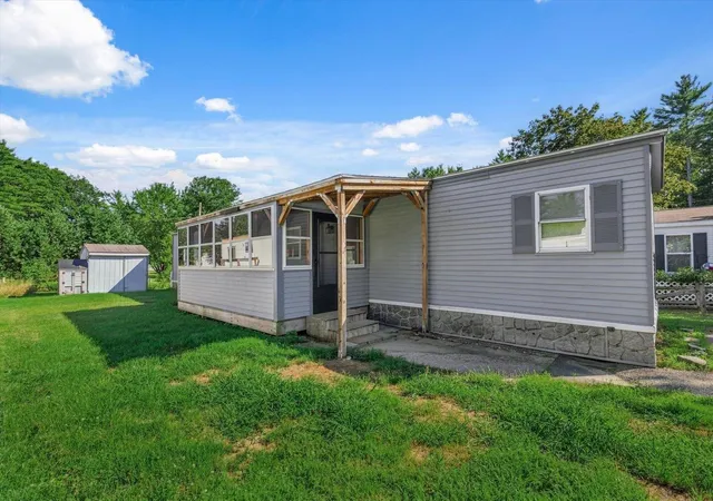 Photo 3 of Manufactured home for sale at 3 Nut Hatch Ln, Keene, NH 03431 | MLS# 5104033 | Listing updated on 2026-09-13