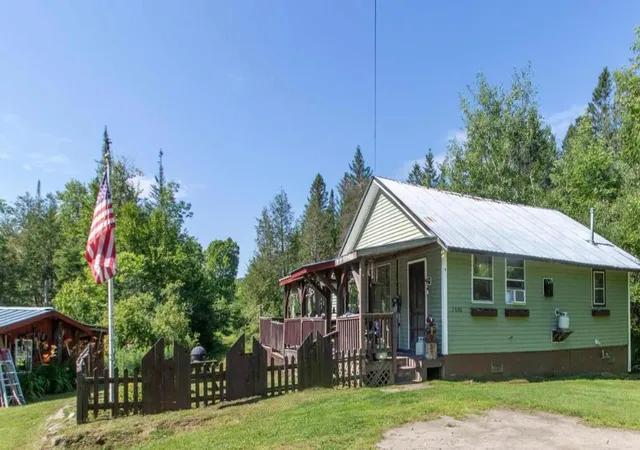 Photo 1 of Single family home for sale at 2606 Peak Rd, Lyndonville, VT 05851 | MLS# 5104058 | Listing updated on 2026-08-27