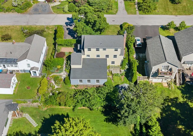 Photo 3 of Multi family home for sale at 15 Apple Tree Ct, South Burlington, VT 05403 | MLS# 5104070 | Listing updated on 2026-08-08