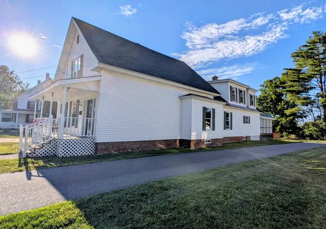 Photo 3 of Single family home for sale at 18 Pleasant St, Lancaster, NH 03584 | MLS# 5104071 | Listing updated on 2026-10-13