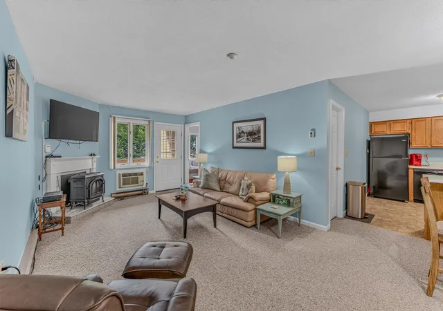 1st image of 227 Main St #223, Lincoln, NH 03251 | MLS# 5104087