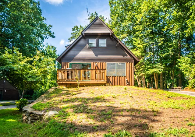 2nd image of 52 Pond Rd, Derry, NH 03038 | MLS# 5104108