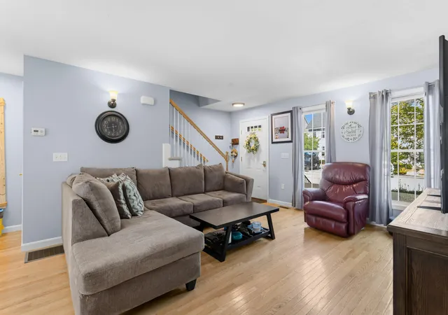 3rd image of 61 Dicandra Dr, Bow, NH 03304 | MLS# 5104116
