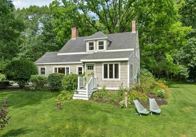 Photo 3 of Single family home for sale at 15 Marsh Ln, Hampton Falls, NH 03844 | MLS# 5104120 | Listing updated on 2026-08-09