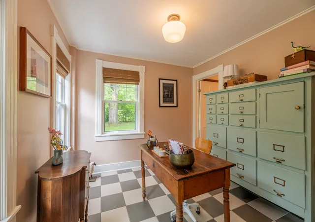 Photo 3 of Single family home for sale at 212 Taconic Rd, Manchester, VT 05254 | MLS# 5104124 | Listing updated on 2026-09-30