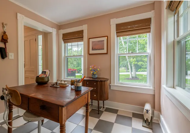 Photo 4 of Single family home for sale at 212 Taconic Rd, Manchester, VT 05254 | MLS# 5104124 | Listing updated on 2026-09-30