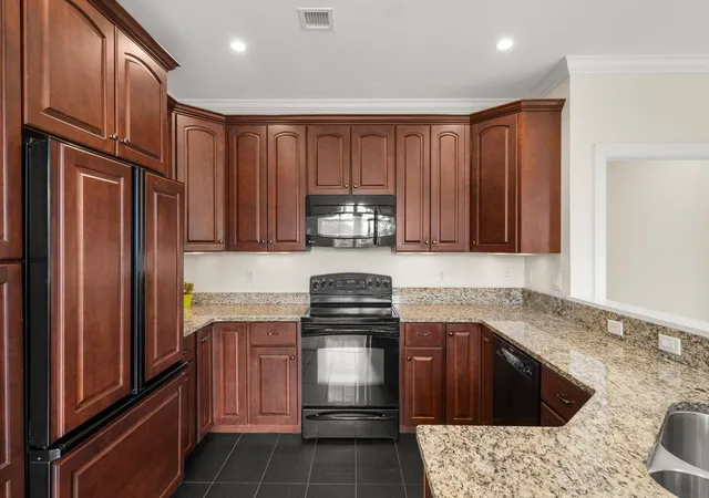 Photo 3 of Sale Pending at 52 Main St #306, Nashua, NH 03064 | MLS# 5104130 | Listing updated on 2026-10-02