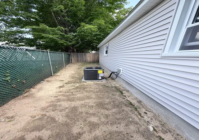 20th image of 35 Highland Ave, Derry, NH 03038 | MLS# 5104148