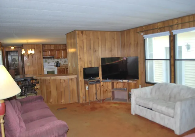 Photo 4 of Manufactured home for sale at 45 Hemlock Dr, Center Tuftonboro, NH 03816 | MLS# 5104152 | Listing updated on 2026-08-17