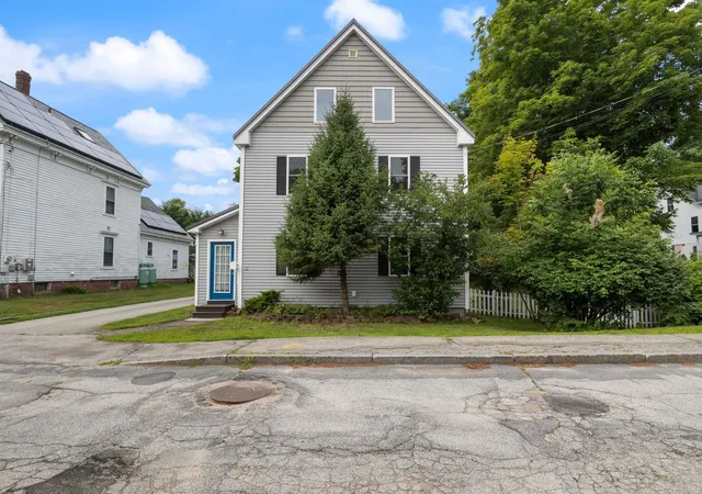 2nd image of 22 Church St, Farmington, NH 03835 | MLS# 5104161