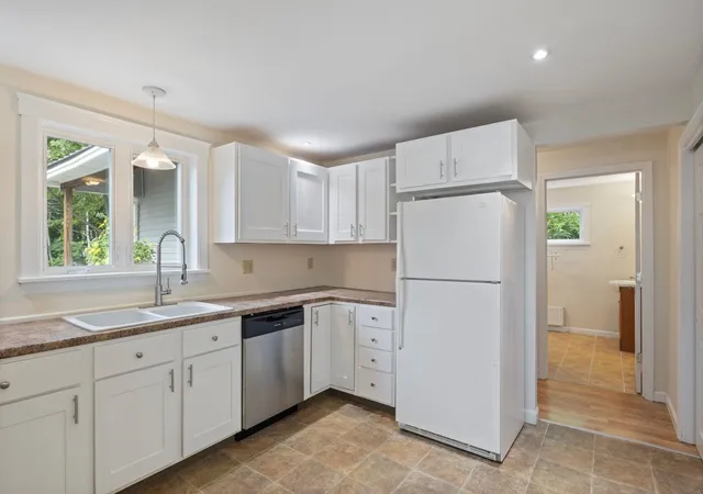 5th image of 22 Church St, Farmington, NH 03835 | MLS# 5104161