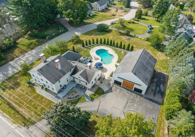 1st image of 333 Winnacunnet Rd, Hampton, NH 03842 | MLS# 5104170