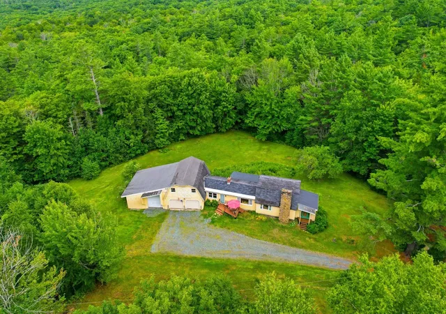 30th image of 227 Deep Snow Dr, Springfield, NH 03284 | MLS# 5104176