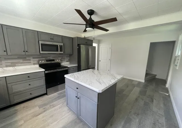 Photo 4 of Single family home for sale at 32 Pleasant St, Proctor, VT 05765 | MLS# 5104187 | Listing updated on 2026-09-22