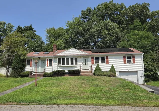 1st image of 15 Budron Ave, Salem, NH 03079 | MLS# 5104193
