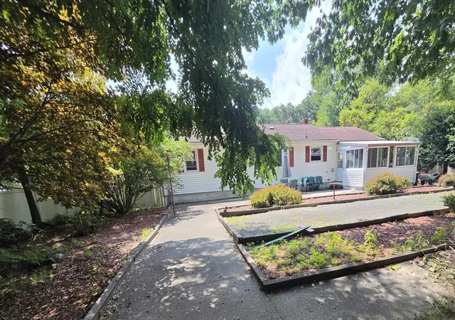 22nd image of 15 Budron Ave, Salem, NH 03079 | MLS# 5104193