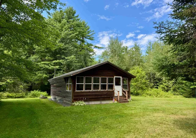 Photo 3 of Single family home for sale at 843 Perini Rd, Newbury, VT 05051 | MLS# 5104221 | Listing updated on 2026-08-18