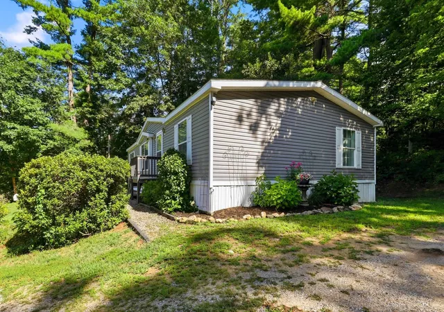 3rd image of 62 Summer St, Northfield, NH 03276 | MLS# 5104224