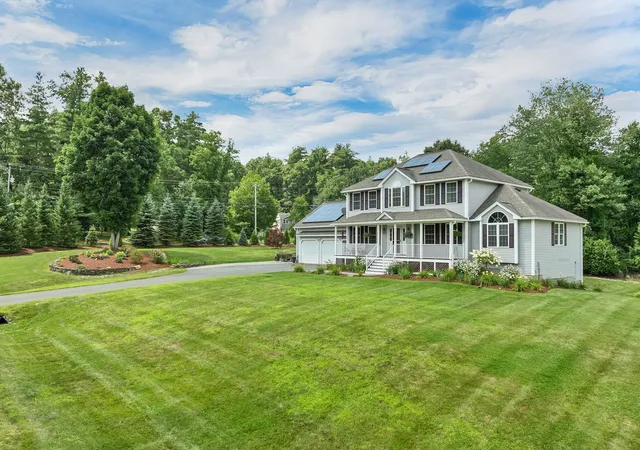 Photo 2 of Single family home for sale at 1 Jake Rd, Londonderry, NH 03053 | MLS# 5104226 | Listing updated on 2026-08-20