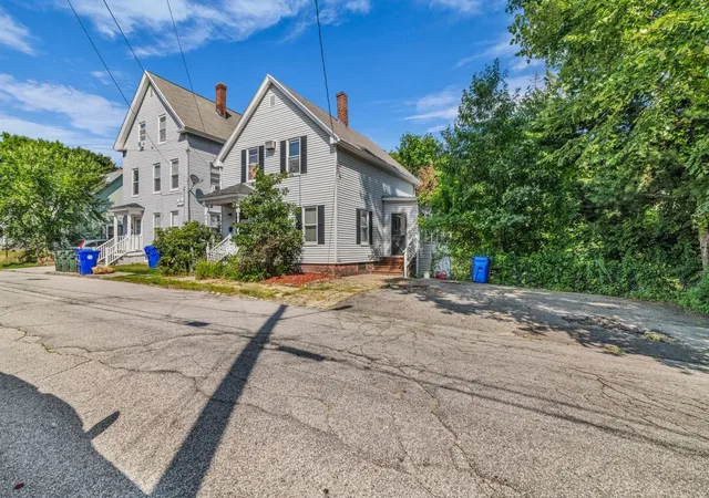 1st image of 72 B St, Manchester, NH 03102 | MLS# 5104236