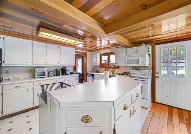 Photo 2 of Single family home for sale at 1955 Vt Route 100, Readsboro, VT 05350 | MLS# 5104246 | Listing updated on 2026-09-15