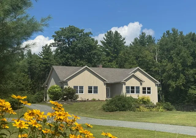 Photo 2 of Single family home for sale at 30 Garcia Ln, Hartland, VT 05048 | MLS# 5104258 | Listing updated on 2026-08-23