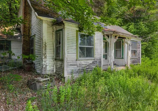 3rd image of 53 High St, Danbury, NH 03230 | MLS# 5104276