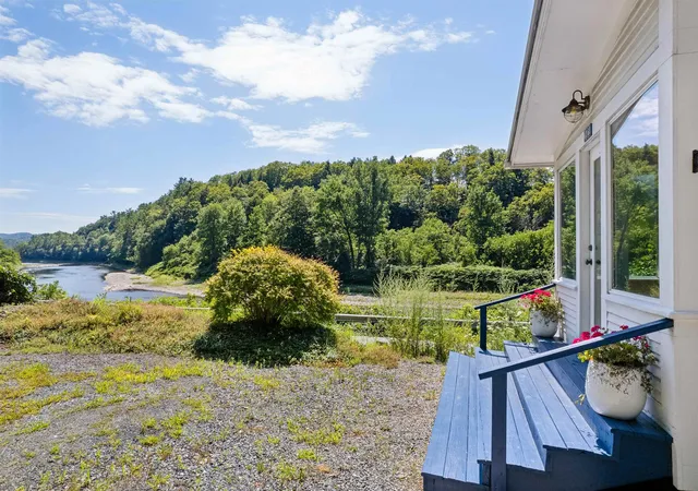 Photo 3 of Single family home for sale at 4163 Route 14, Hartford, VT 05047 | MLS# 5104281 | Listing updated on 2026-10-02