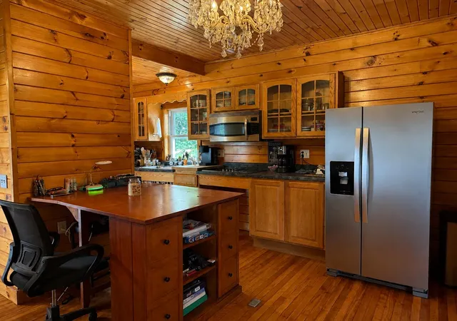Photo 3 of House for sale at 28 Cottage St, Newport, VT 05855 | MLS# 5104290 | Listing updated on 2026-10-06